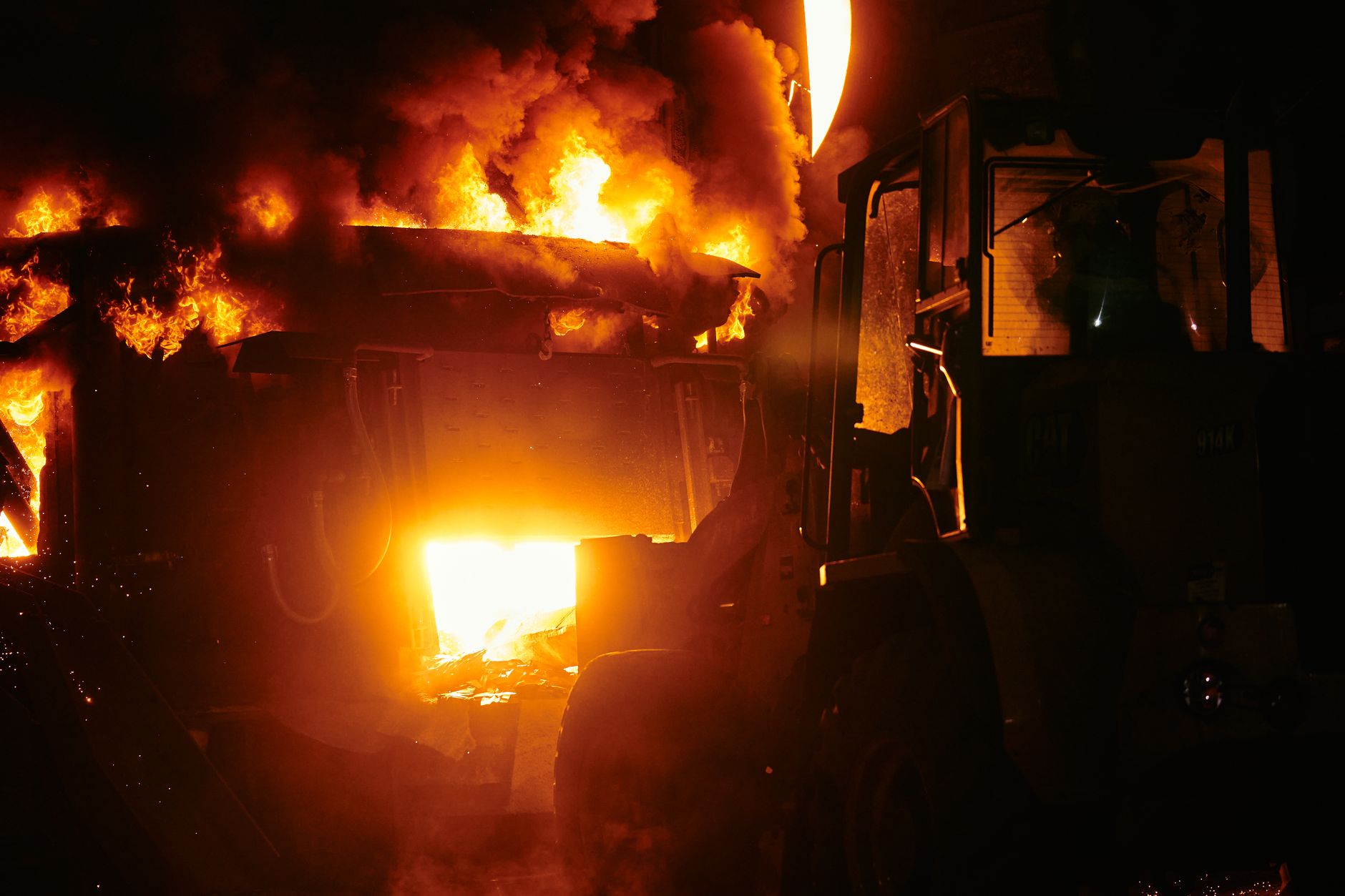 Sorin Grindeanu reacționează la incendiul de la fabrica de armament din Brașov: „Toleranță zero pentru sabotaj”