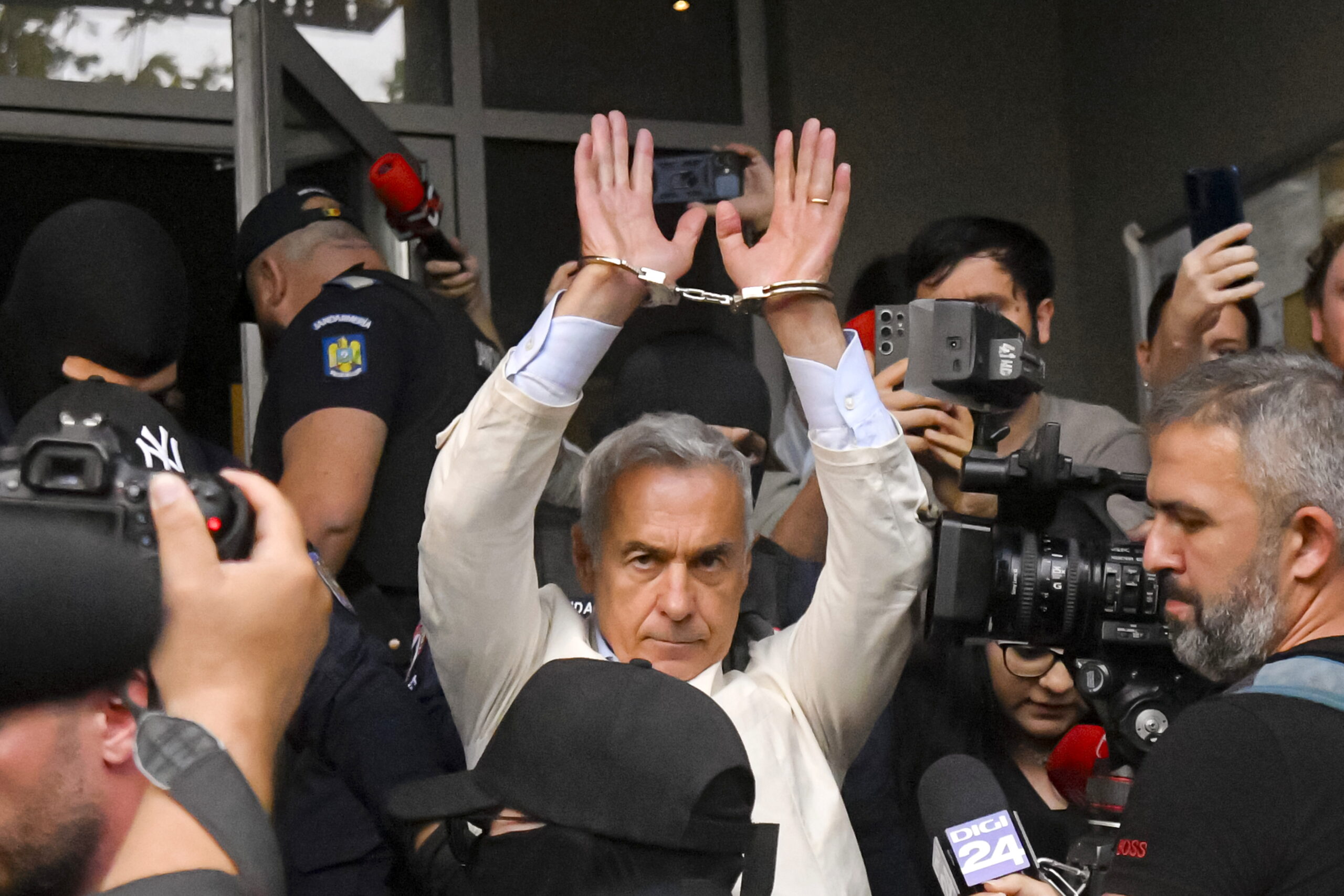 Călin Georgescu și-a susținut nevinovăția în fața instanței după plasarea sub control judiciar