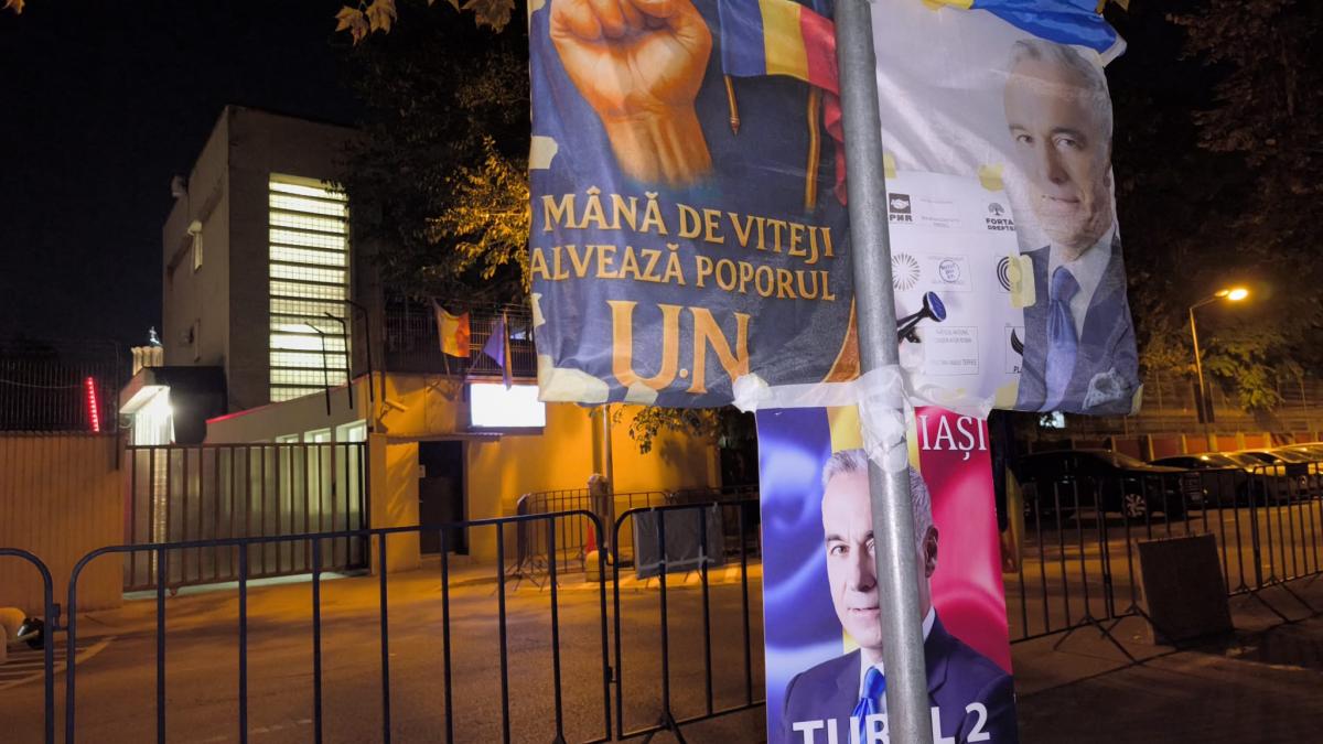 Protest redus în fața Arestului Central pentru eliberarea lui Călin Georgescu