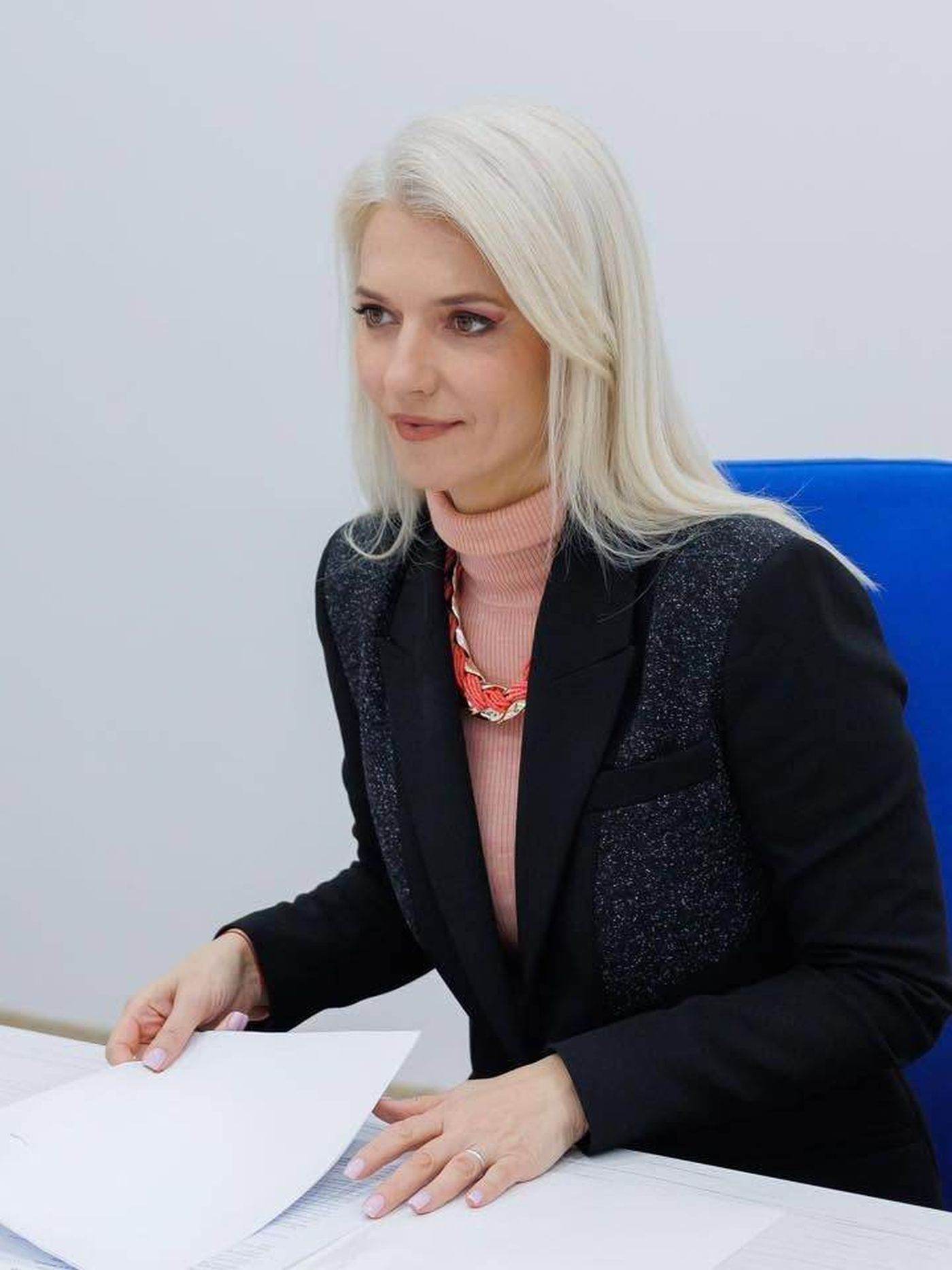 Alina Gorghiu prezintă cifrele privind aplicarea legii „Fugarul plătește”