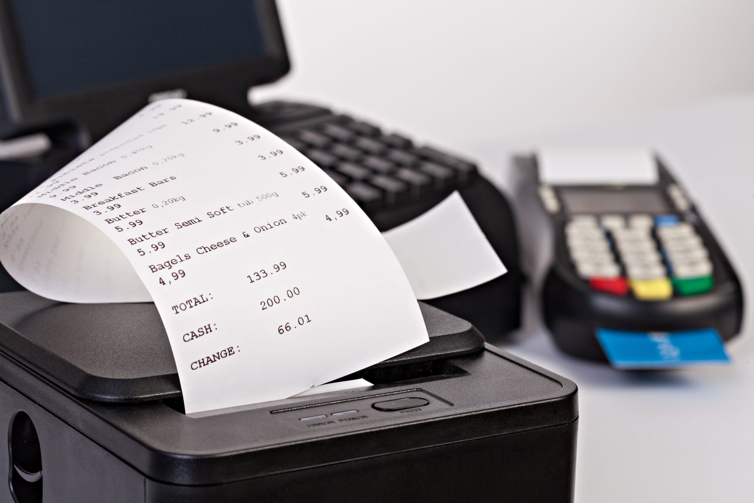 Guvernul amână amenzile pentru bonurile fără cod QR și elimină taxa Temu