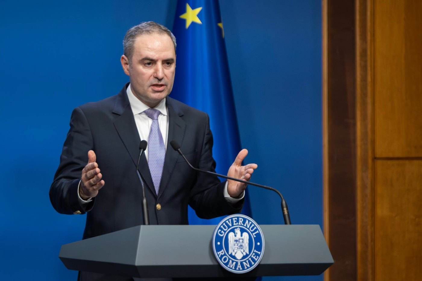 Guvernul adoptă măsuri pentru finanțarea localităților și eliminarea taxei pe colete