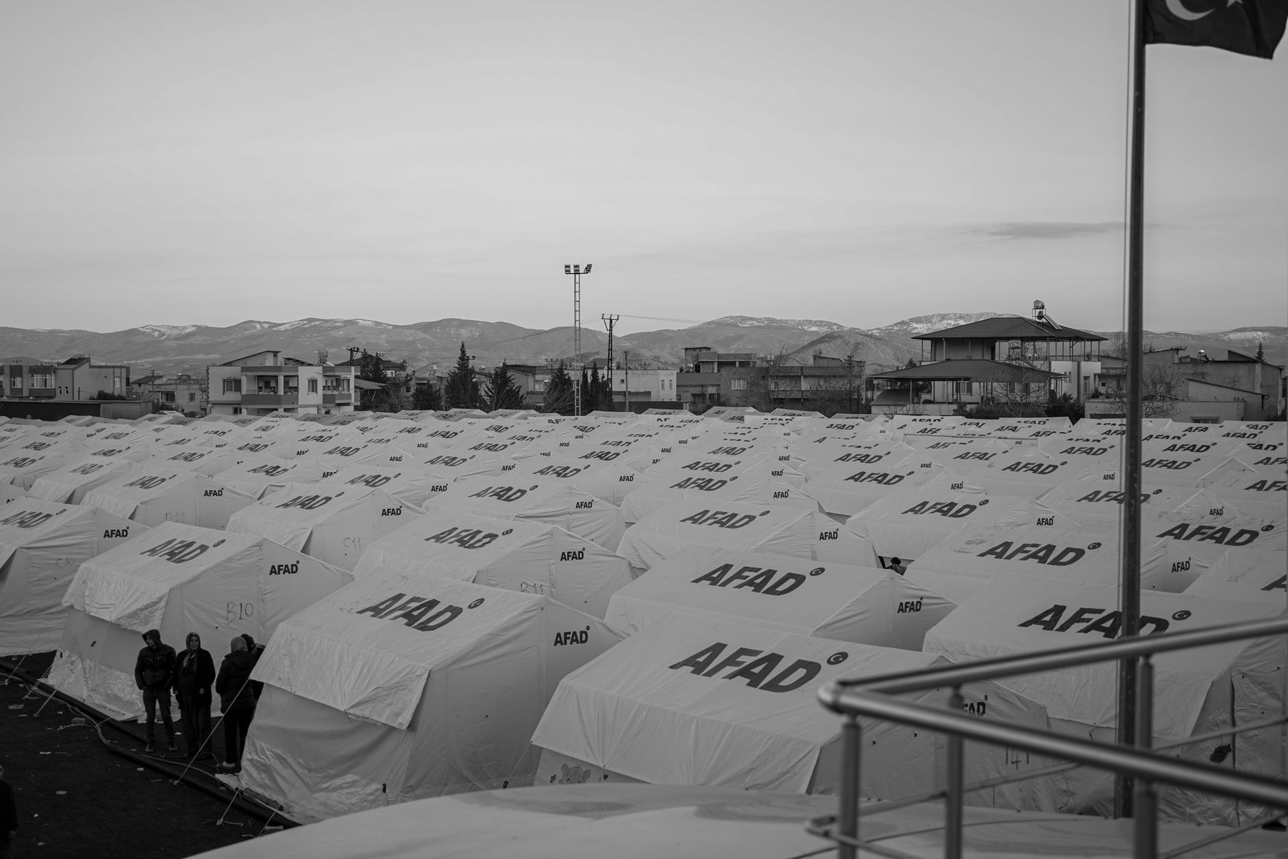 Sprijin masiv pentru solidaritatea europeană în caz de dezastre, conform Eurobarometrului