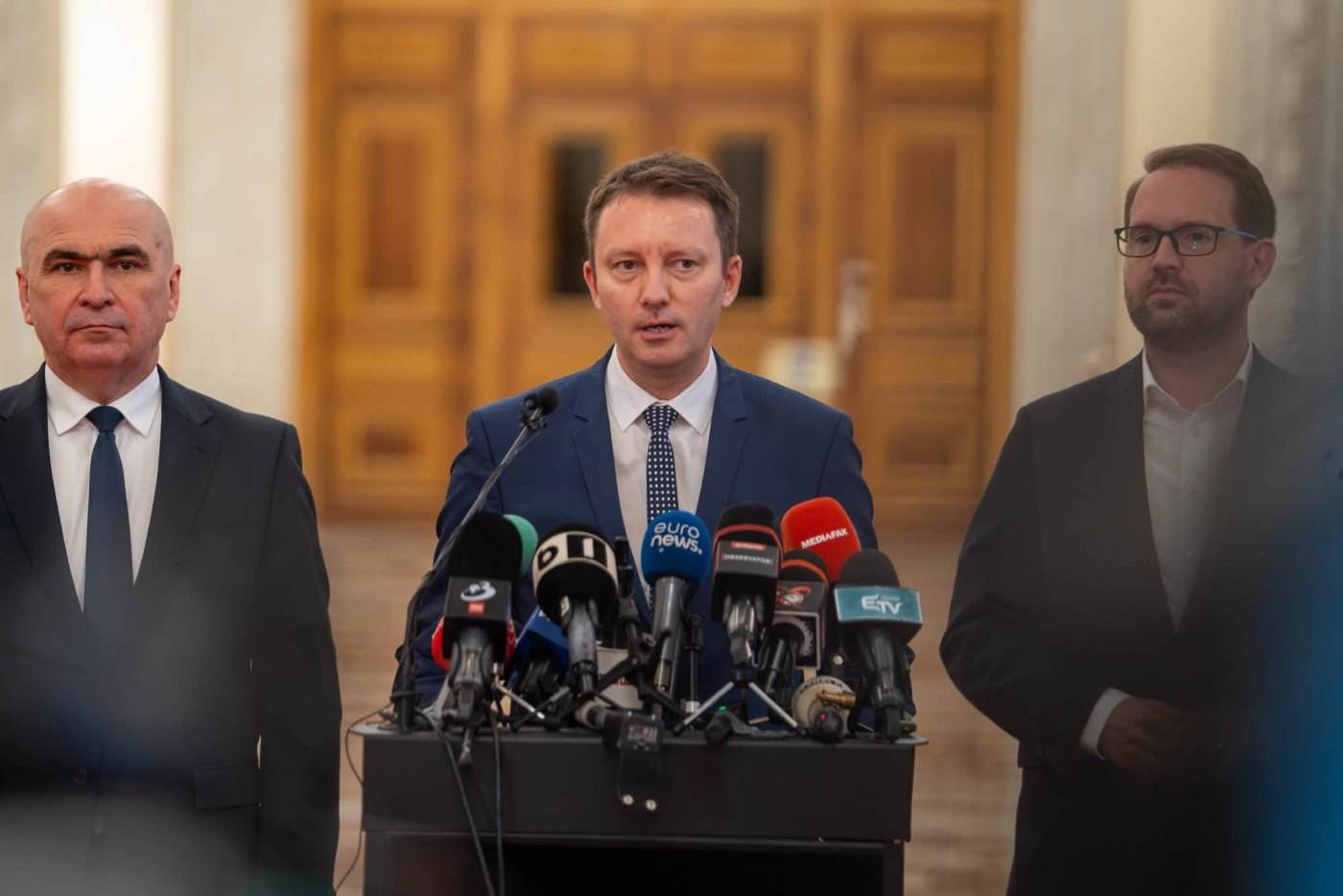 Siegfried Mureșan pune PSD în fața unei alegeri între susținerea guvernului pro-european și parteneriatul cu AUR