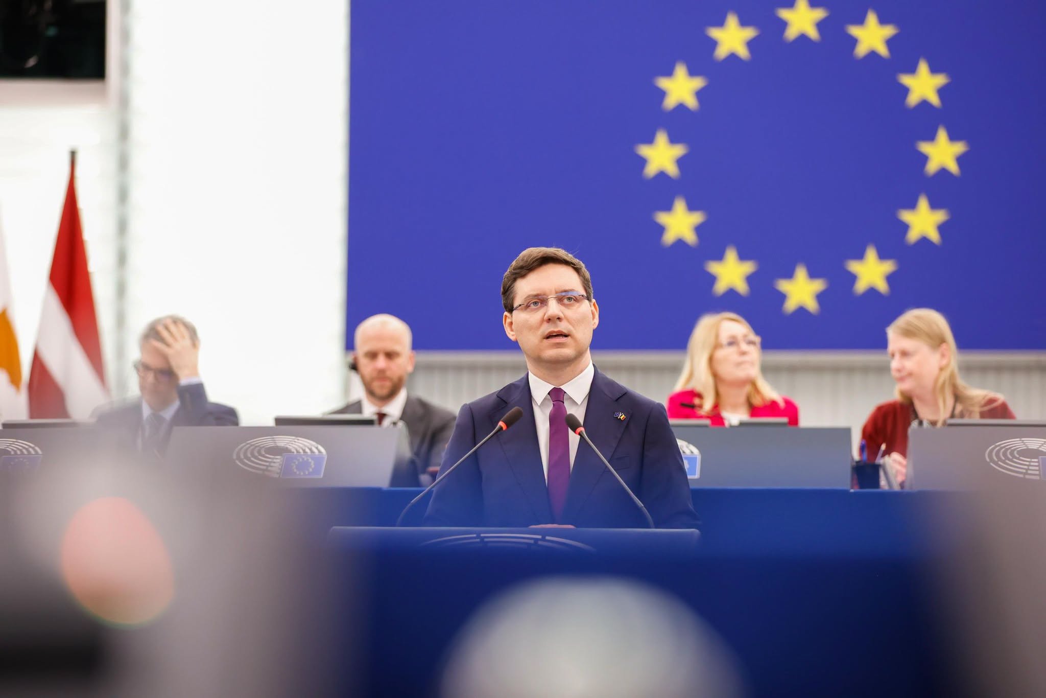 Victor Negrescu acuză PNL și USR că pregătesc justificări pentru un eventual eșec al desemnării lui Siegfried Mureșan