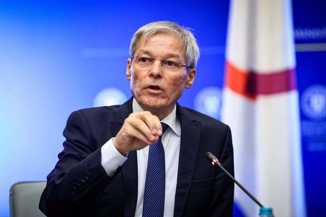 Dacian Cioloș anunță o tentativă de înșelăciune prin utilizarea falsă a identității sale pe rețelele sociale