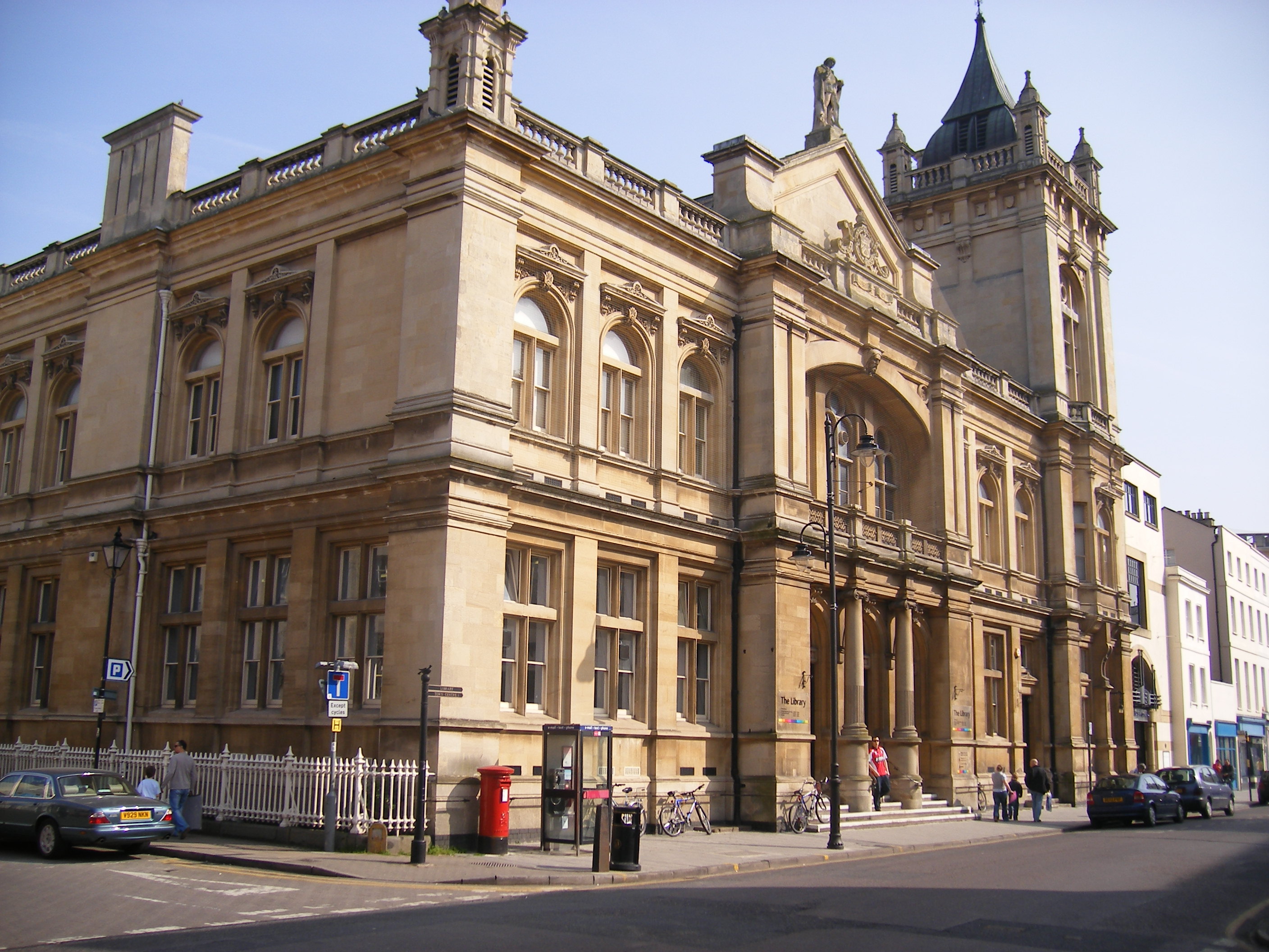 Nicușor Dan subliniază legăturile culturale dintre România și Statele Unite la centenarul Maryhill Museum of Art