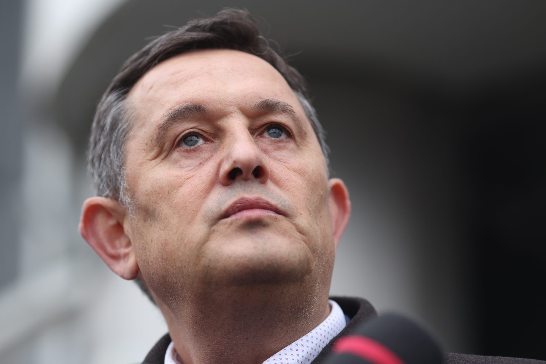AUR propune alegerile anticipate ca soluție pentru criza politică și refuză să voteze guvernul lui Mureșan
