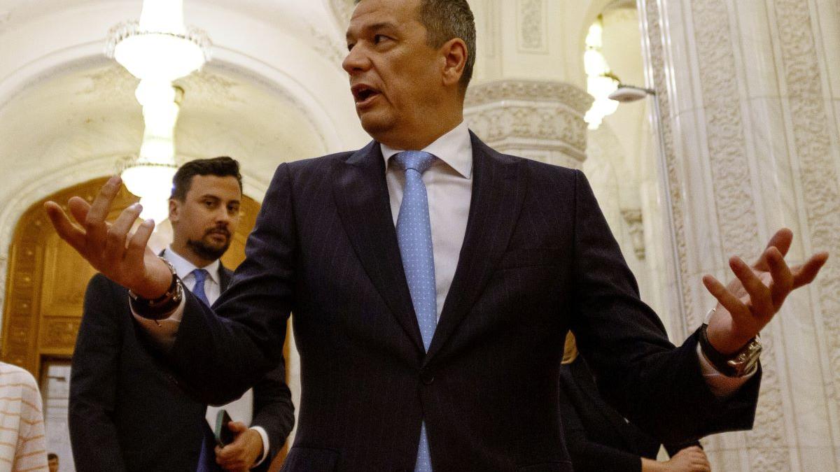 Sorin Grindeanu nu exclude un guvern format din PSD și AUR, dar subliniază necesitatea schimbării poziției AUR
