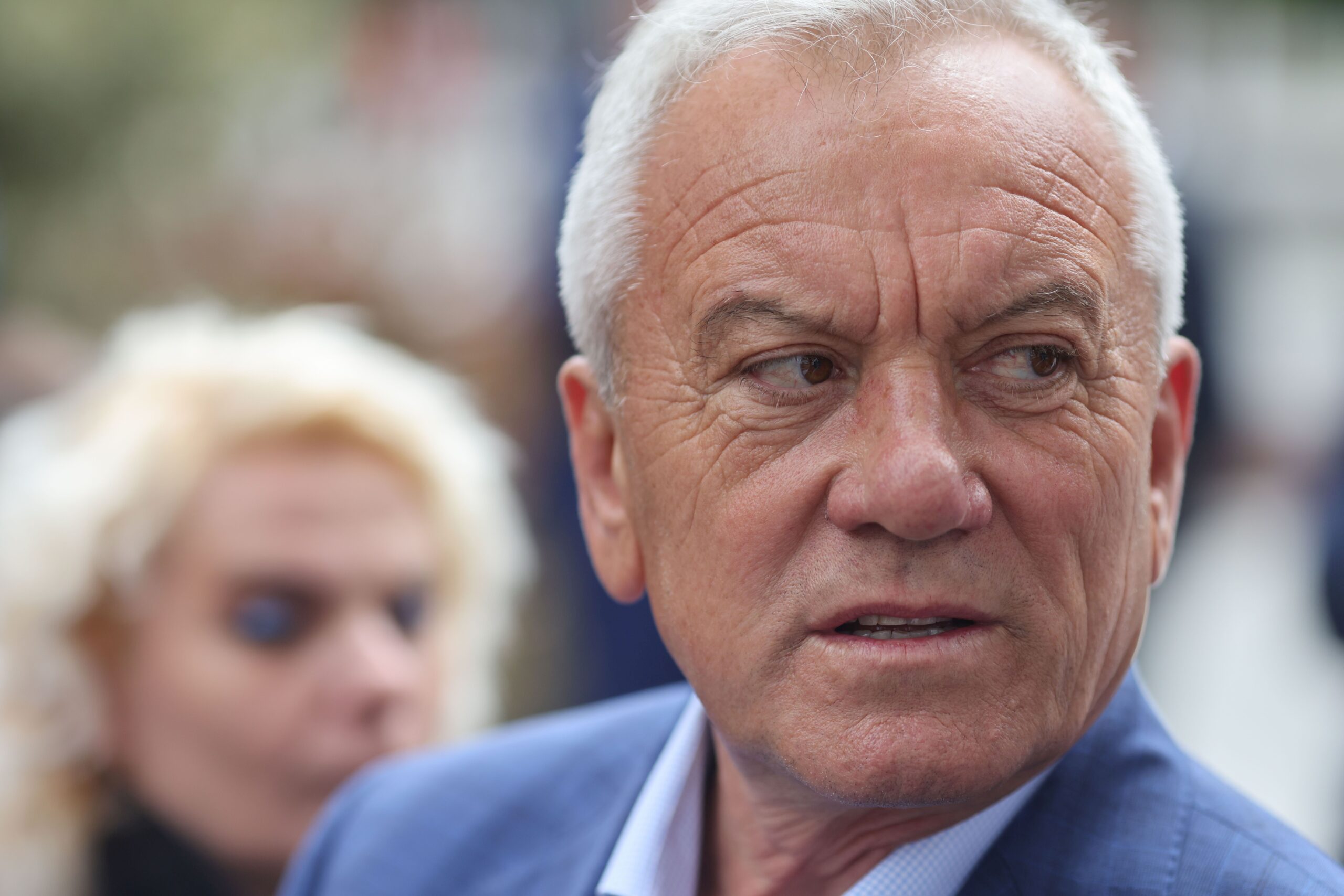 Constantin Toma îl atacă pe Nicușor Dan: „Bă, desemnează, bă, premier! Nu putem să o lălăim atât”