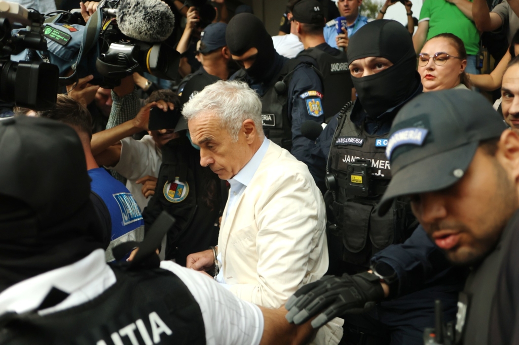 Judecătorul Vlad Andriescu a respins cererea DIICOT de arestare preventivă pentru Călin Georgescu