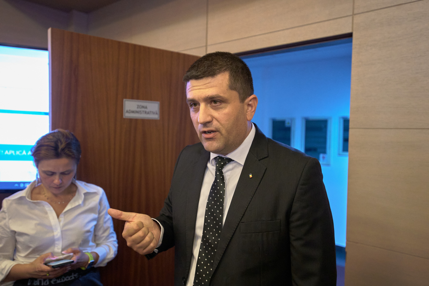 Ministrul Apărării, despre drona căzută în Suceava: „Pare o dronă cu caracteristici noi”