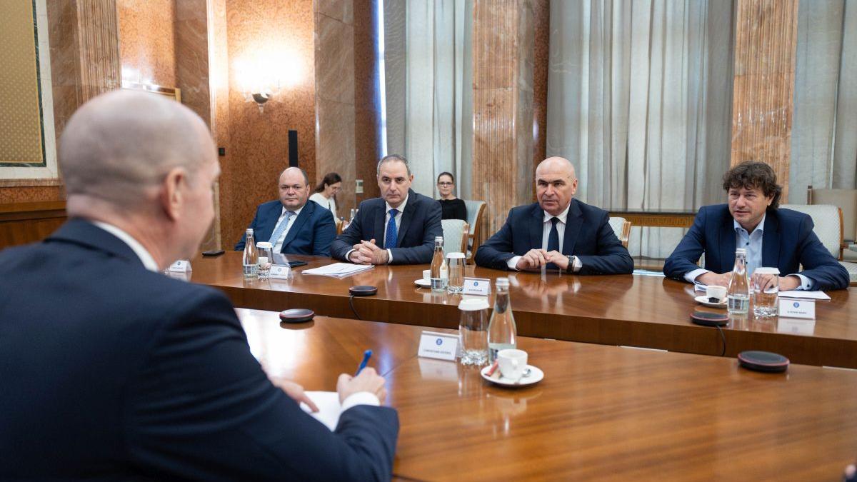 România în fața evaluării Standard & Poor’s: Guvernul încearcă să demonstreze reducerea deficitului bugetar