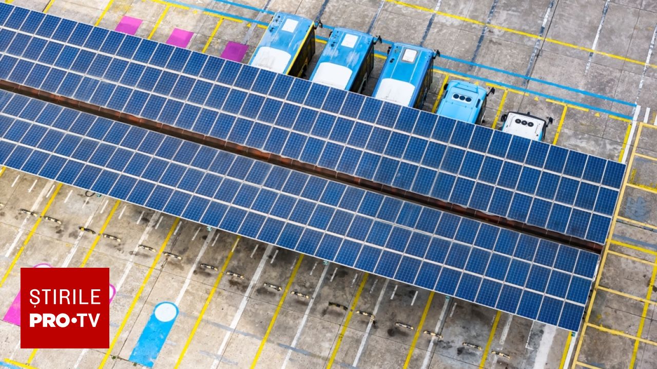 Propunere legislativă în Parlament: Parcările mari ar putea fi acoperite cu panouri fotovoltaice