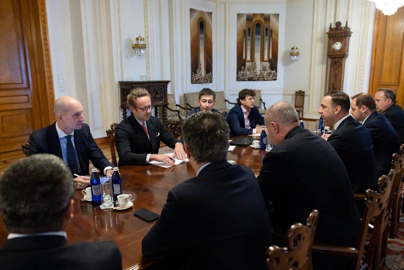 PSD anunță pregătirea pentru guvernare și consolidarea fiscală în cadrul unei întâlniri cu Standard & Poor's