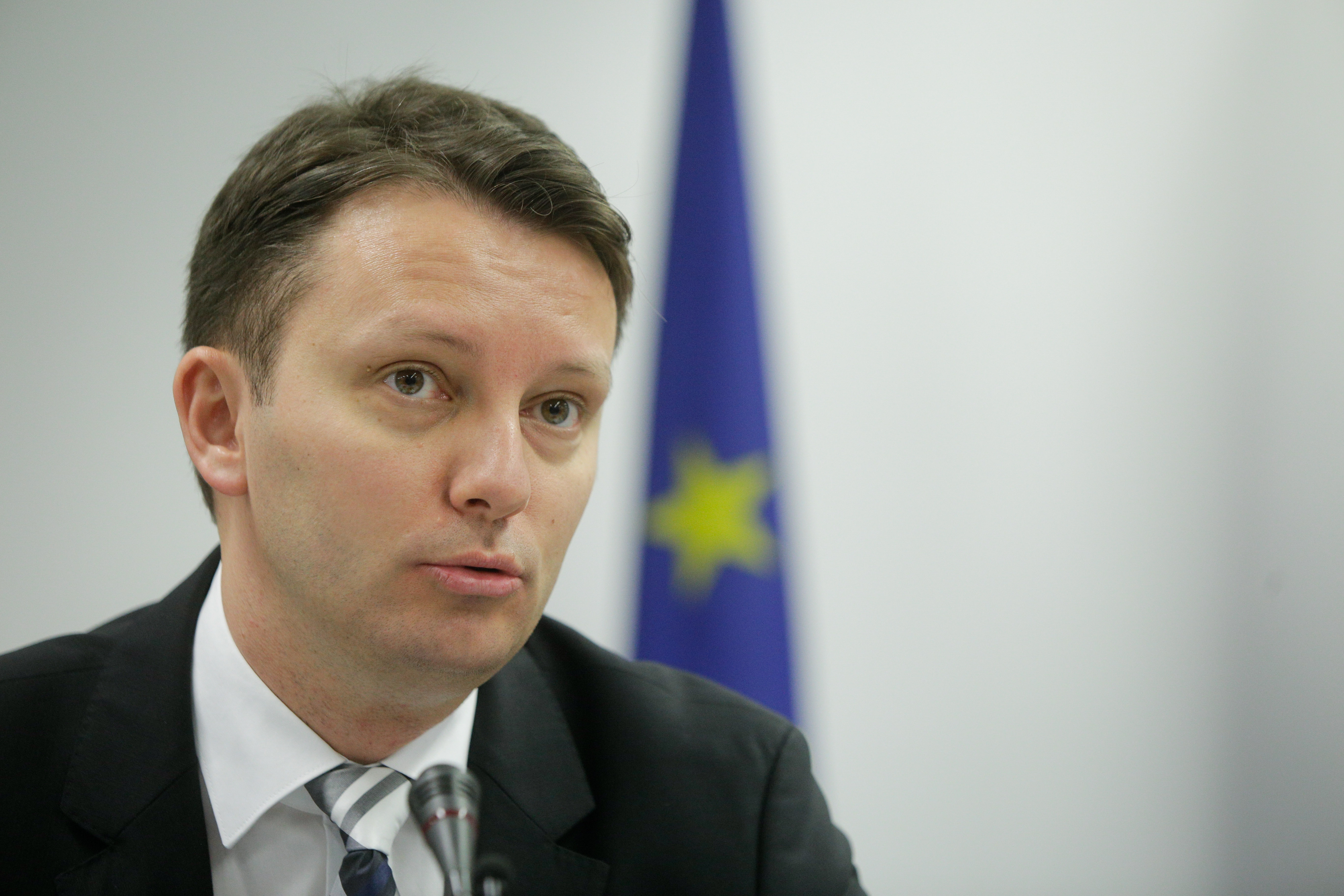 Companiile de stat cu pierderi constante ar putea fi scoase din portofoliul Guvernului