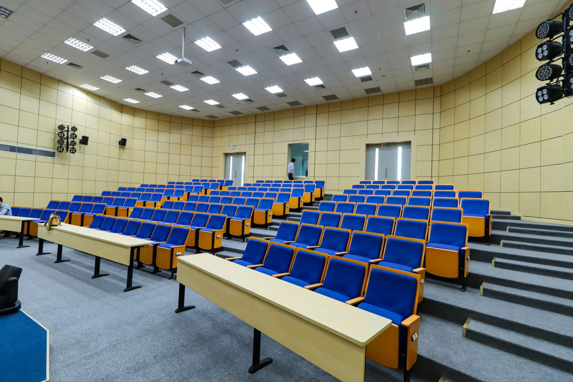 Mihai Dimian prezintă prioritățile pentru educație în cazul în care va deveni ministru