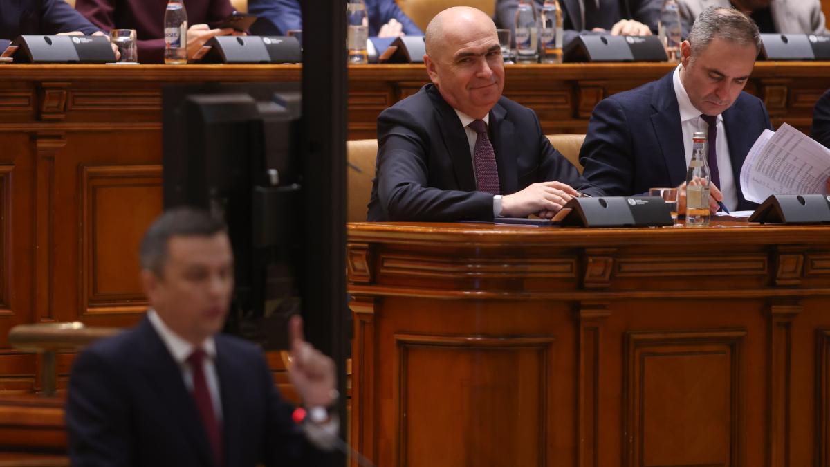 Sorin Grindeanu respinge acuzațiile de „blat cu americanii” pentru demiterea lui Bolojan