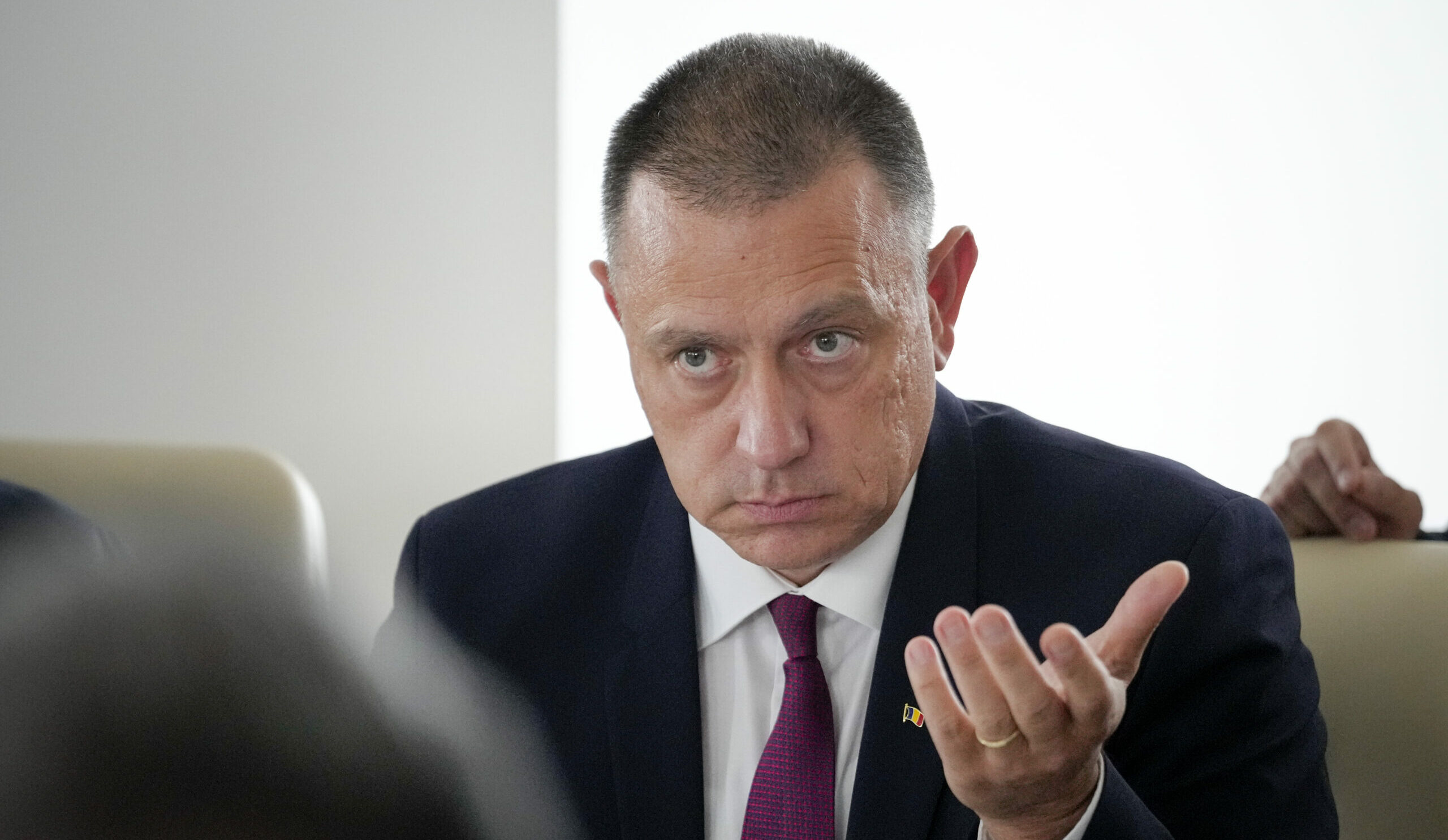 Mihai Fifor respinge zvonurile despre implicarea SUA în căderea Guvernului Bolojan
