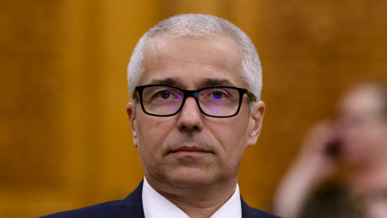 Radu Marinescu îl acuză pe Dominic Fritz că folosește simbolul Revoluției pentru a acoperi pierderea mandatului