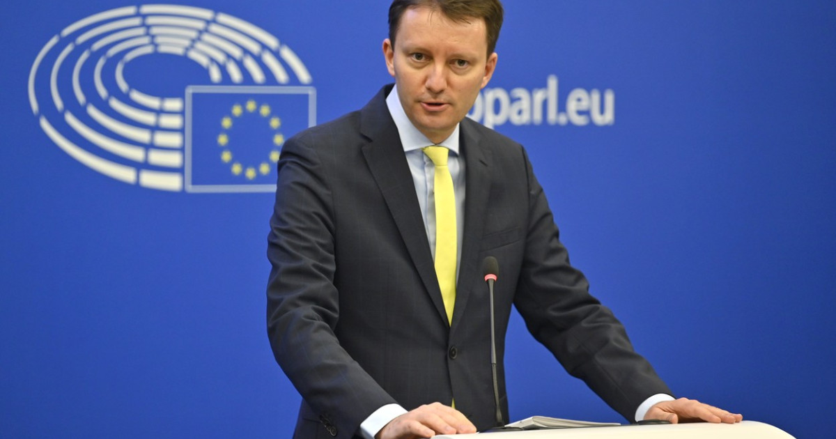 Siegfried Muresan a transmis un document liderului PSD, Sorin Grindeanu, înainte de audieri