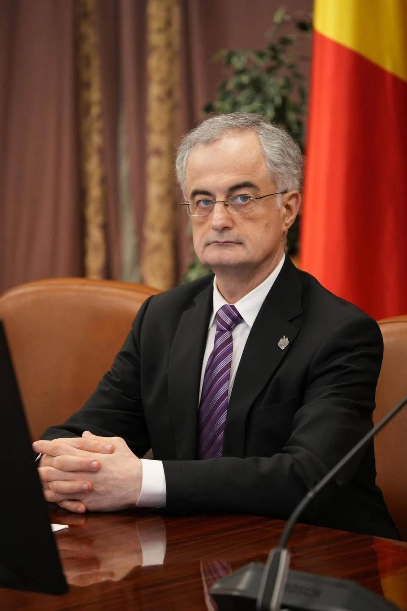 Parlamentarii neafiliați evaluează votul pentru Guvernul propus de Siegfried Mureșan