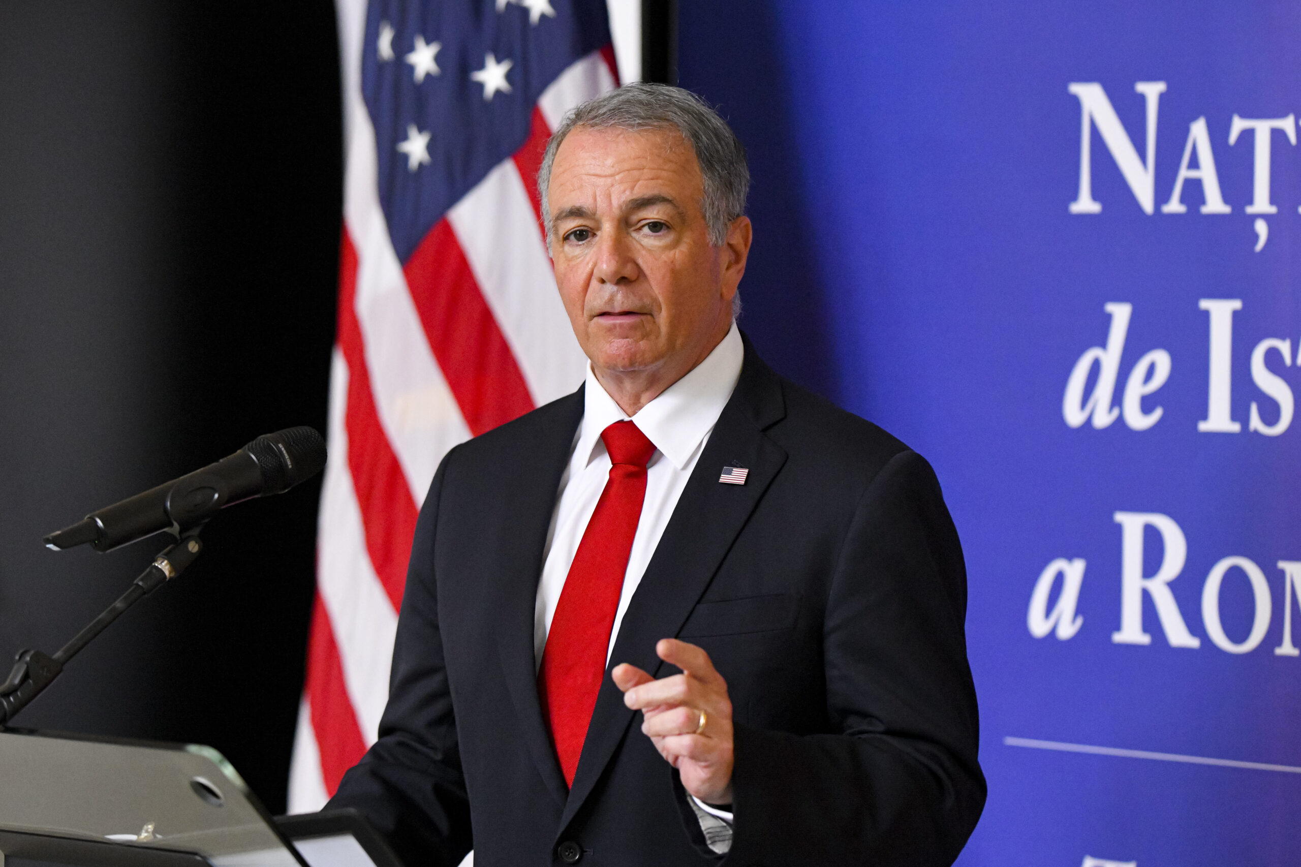 Reacția ambasadorului SUA în România după acuzațiile privind implicarea Washingtonului în demiterea unui guvern