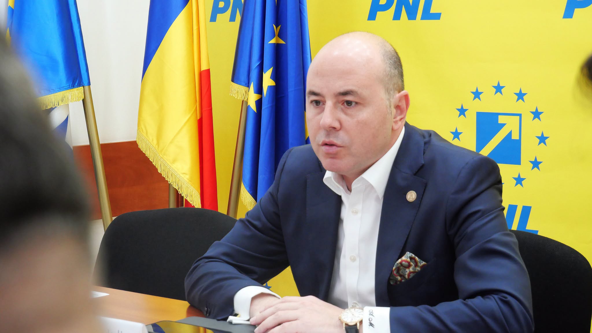 PNL amenință cu CCR dacă Nicușor Dan nu convoacă alegeri anticipate după căderea Guvernului Mureșan