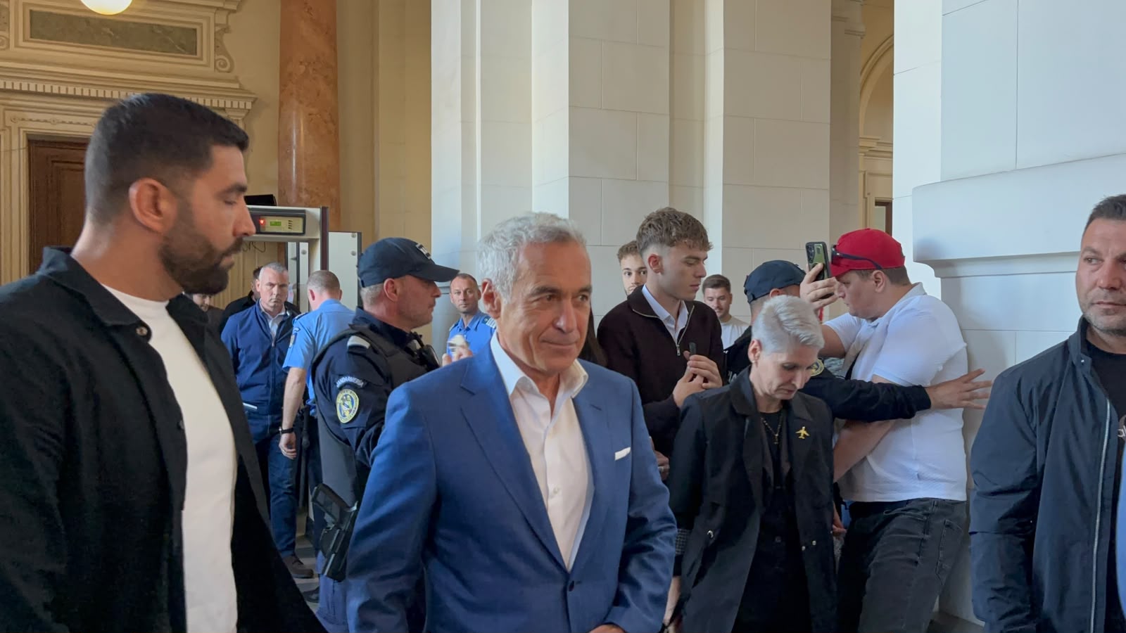 Călin Georgescu: Votul pentru Guvernul Mureșan este un act de trădare a intereselor României