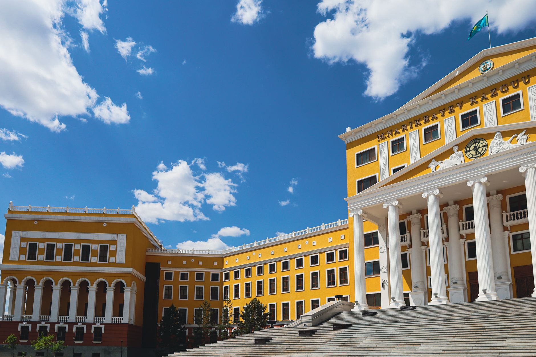 48 de angajați SPP au fost detașați în misiunile diplomatice ale României, conform datelor de la MAE