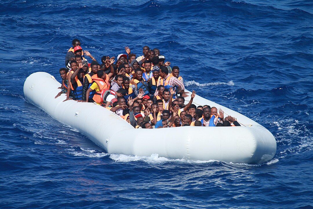 Plan de deportare a migranților respinși în afara UE, propus de Grecia și alte patru țări
