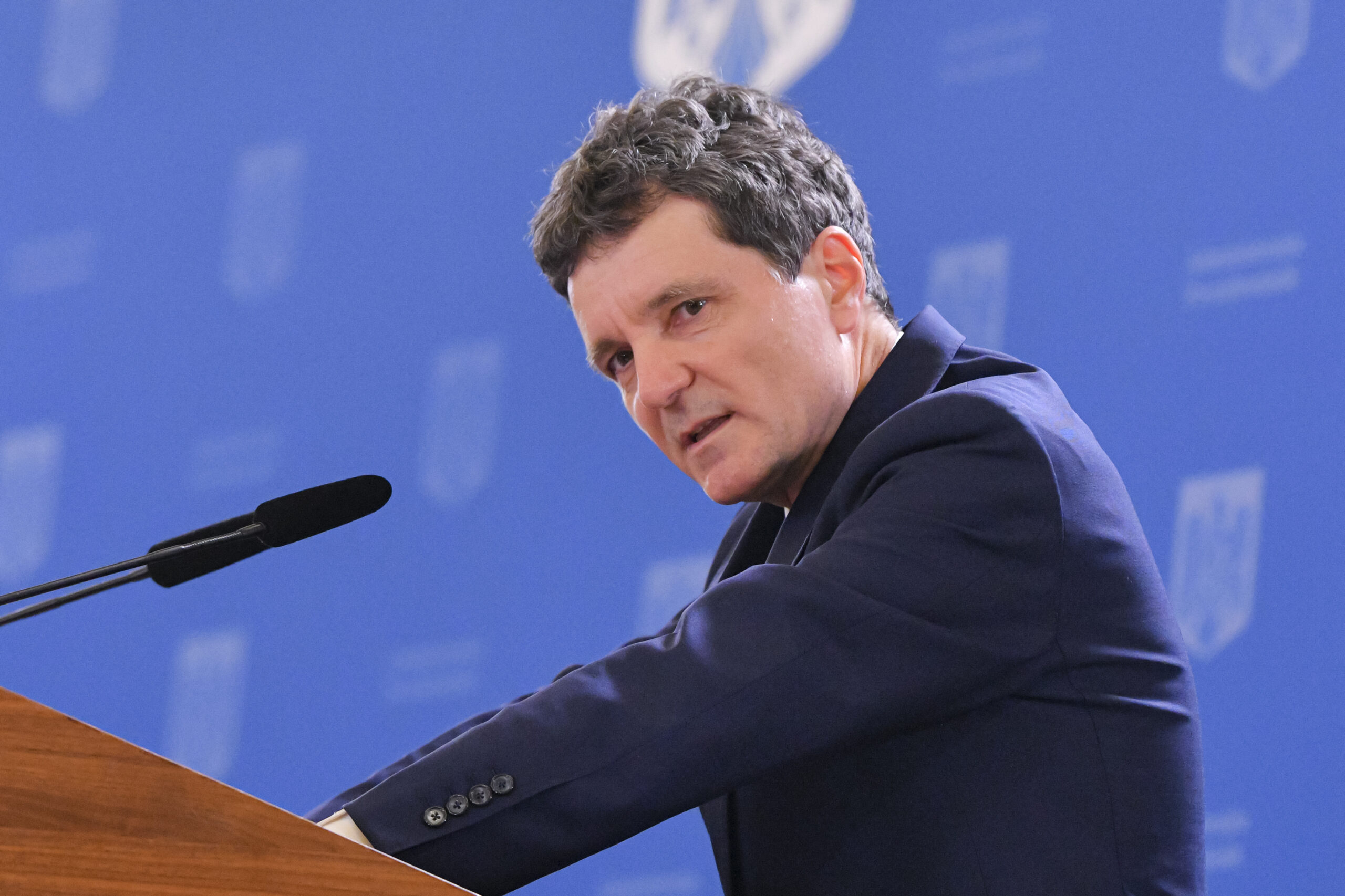 Nicușor Dan solicită încheierea crizei politice înainte de votul pentru Guvernul Siegfried Mureșan