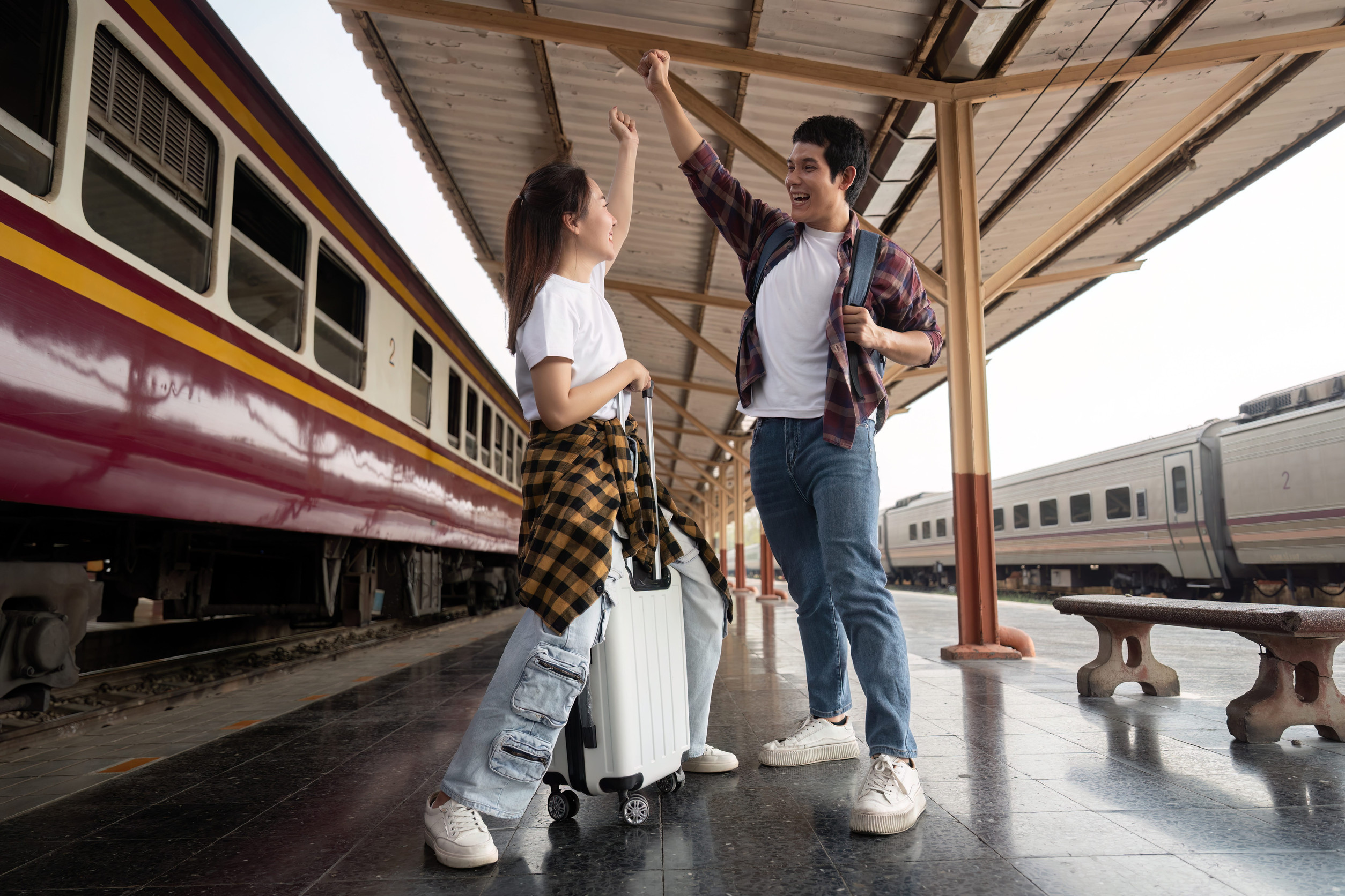 Programul DiscoverEU: Peste 1.700 de tineri din România pot călători gratuit prin Europa
