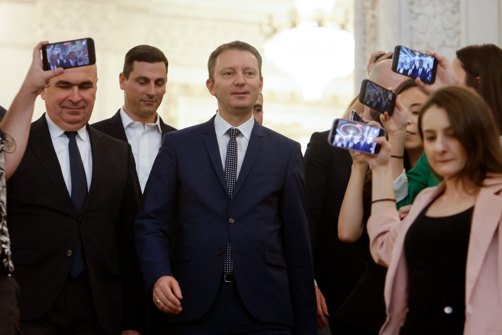 Siegfried Mureșan refuză să renunțe la mandat înaintea votului de învestire în Parlament
