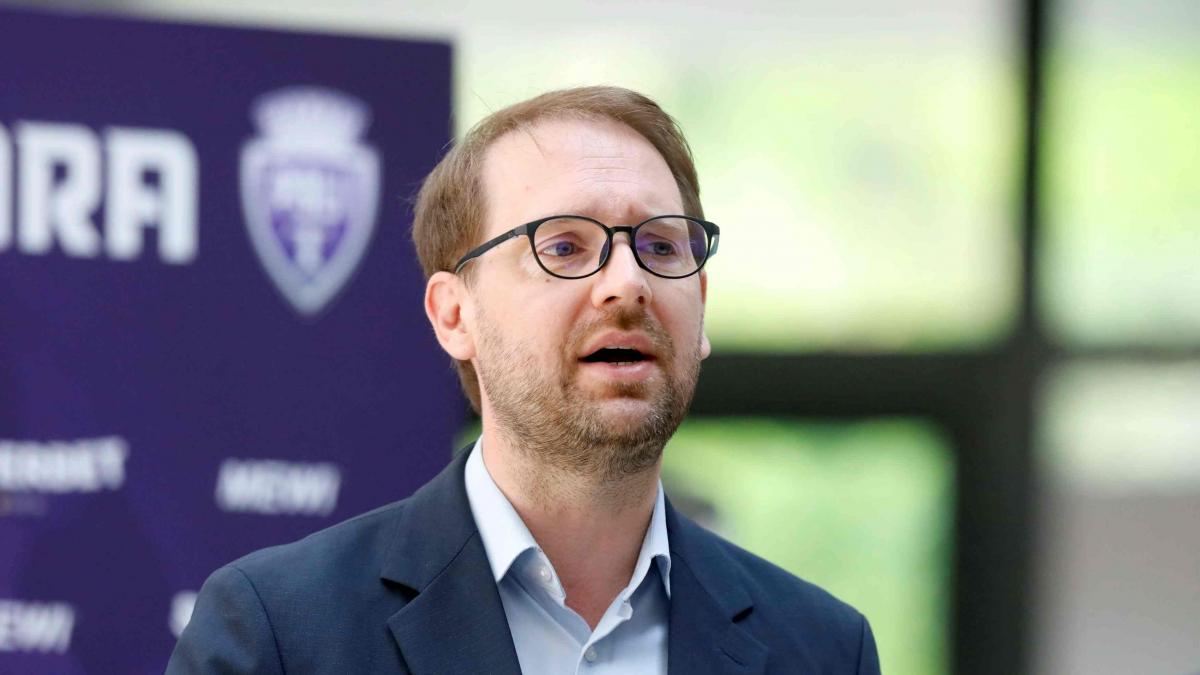 Dominic Fritz își încheie mandatul de primar al Timișoarei sub acuzația de la adresa unei majorități toxice din Parlament