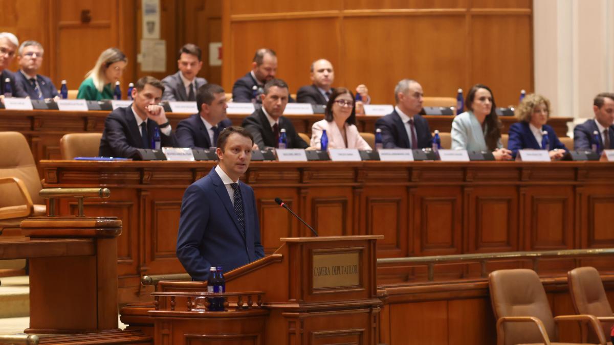 Guvernul propus de Siegfried Mureșan a fost respins de Parlament în urma votului de învestire