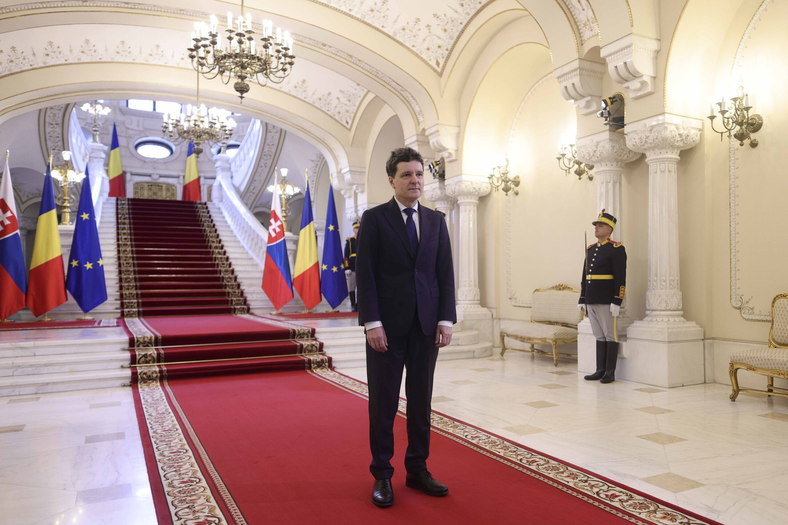 Reacții violente la adresa lui Nicușor Dan după eșecul guvernului Siegfried Mureșan