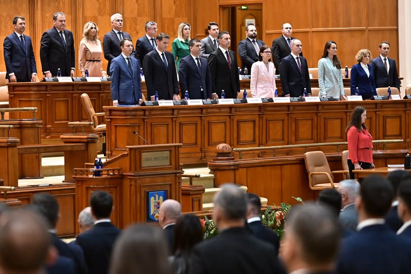 Eșec parlamentar pentru guvernul propus de Siegfried Mureșan: un senator i-a oferit o mentă în ghiveci