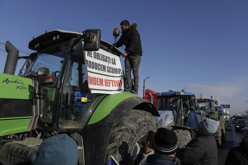 Protest masiv al fermierilor în fața Guvernului. Mii de oameni sunt așteptați în Piața Victoriei