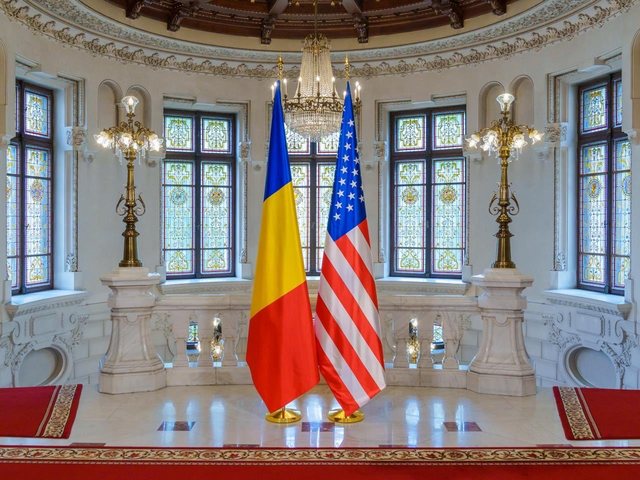 Guvernul aprobă continuarea programelor de schimb educațional FLEX și FLEX Abroad pentru anul 2027-2028