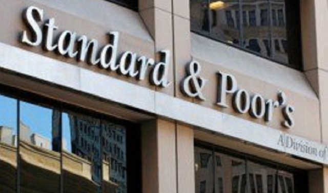 S&P Global revizuiește ratingul României vineri, în contextul impasului politic și al datoriei publice