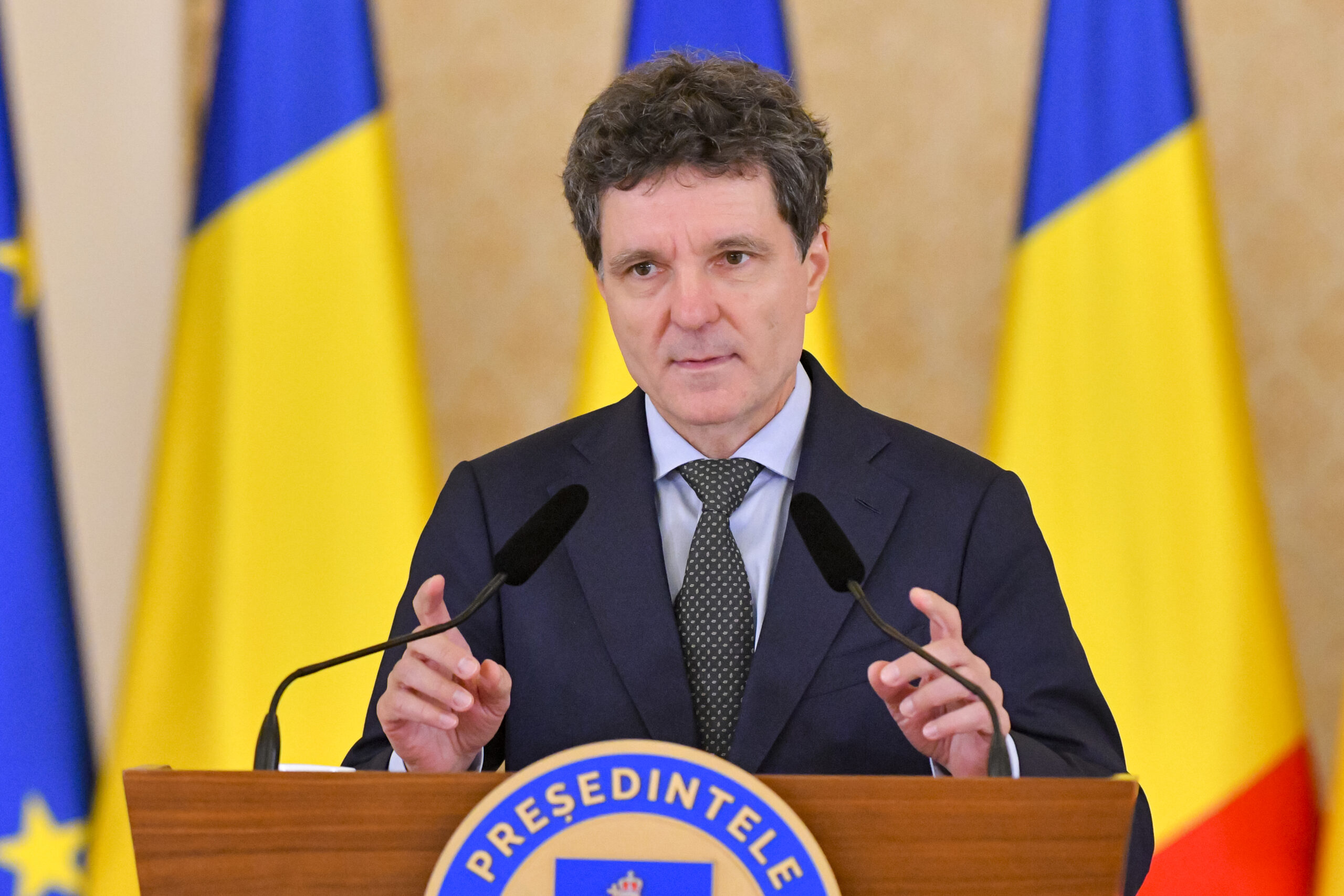 Nicușor Dan convoacă partidele parlamentare la Cotroceni pentru desemnarea unui nou premier