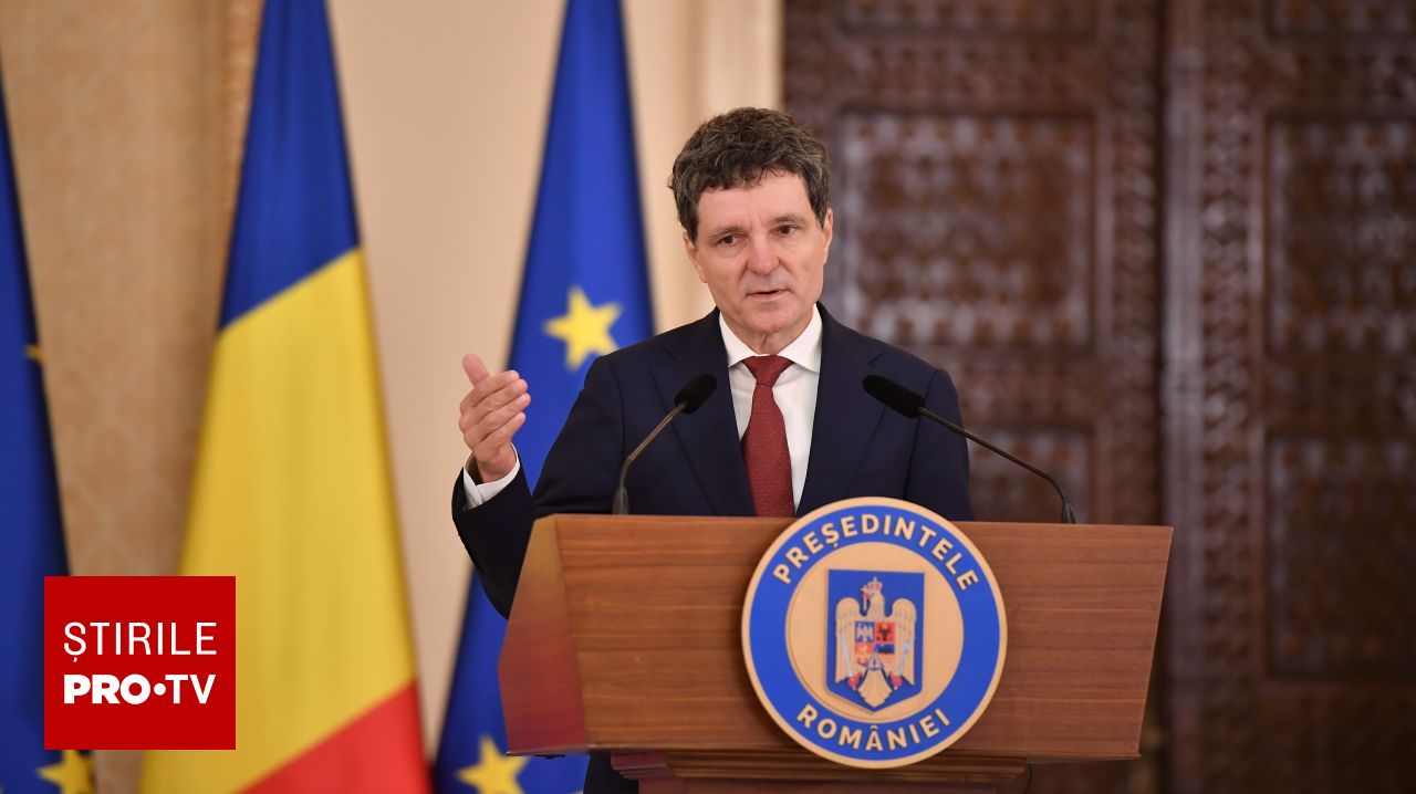Nicușor Dan începe consultările pentru a desemna al patrulea premier într-o criză politică de cinci luni