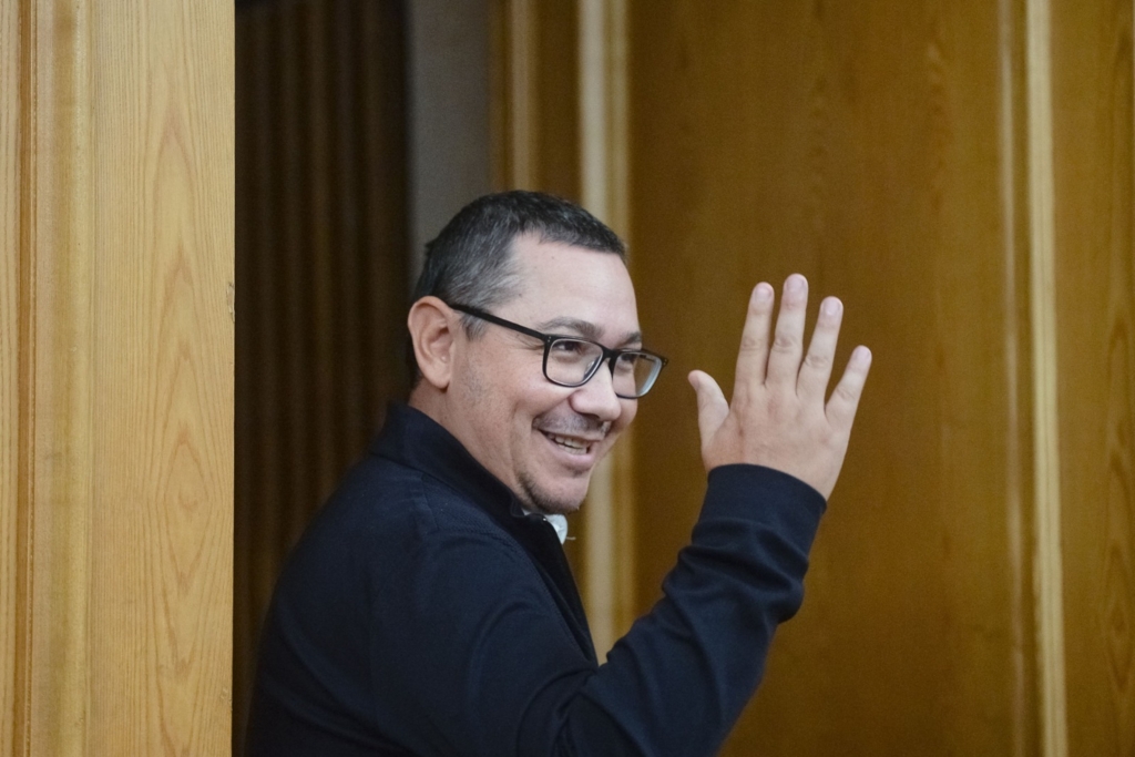 Victor Ponta critică explozia dobânzilor statului: În 2014 plăteam 9 miliarde de lei, în 2026 vor fi 60 de miliarde