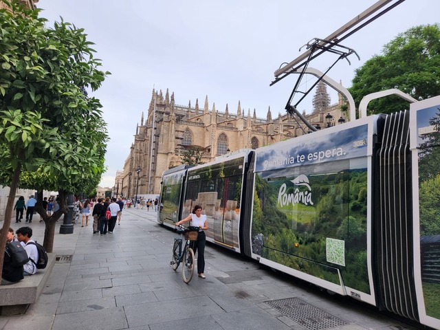 Ministerul Economiei lansează campania „Rumanía inspira” în Sevilla pentru promovarea turismului