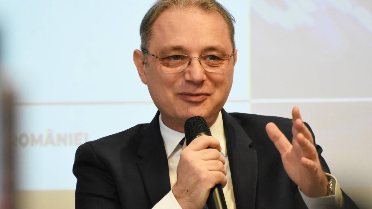 Presa internațională analizează nominalizarea lui Luca Niculescu: misiunea de a debloca situația politică