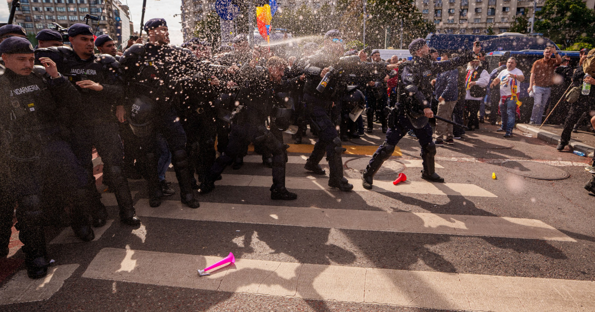 Prefectul Capitalei, Andrei Nistor, acuză organizarea protestului violent din Piața Victoriei