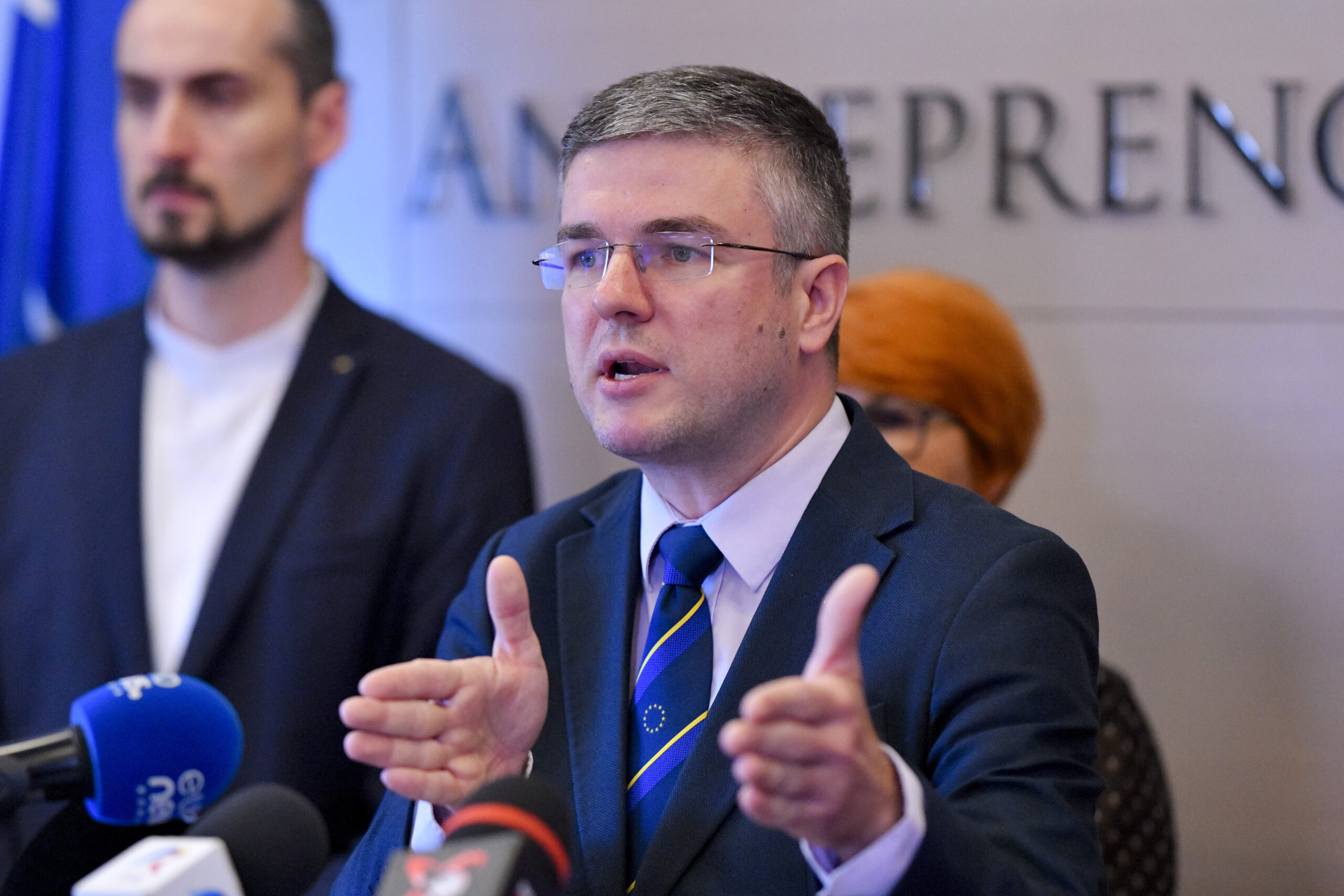 Majorarea masivă a indemnizațiilor pentru membrii Consiliului de Administrație al IAR Brașov