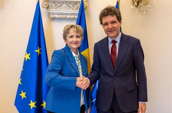 Parteneriat extins între România și SUA în domeniul educației prin programul FLEX