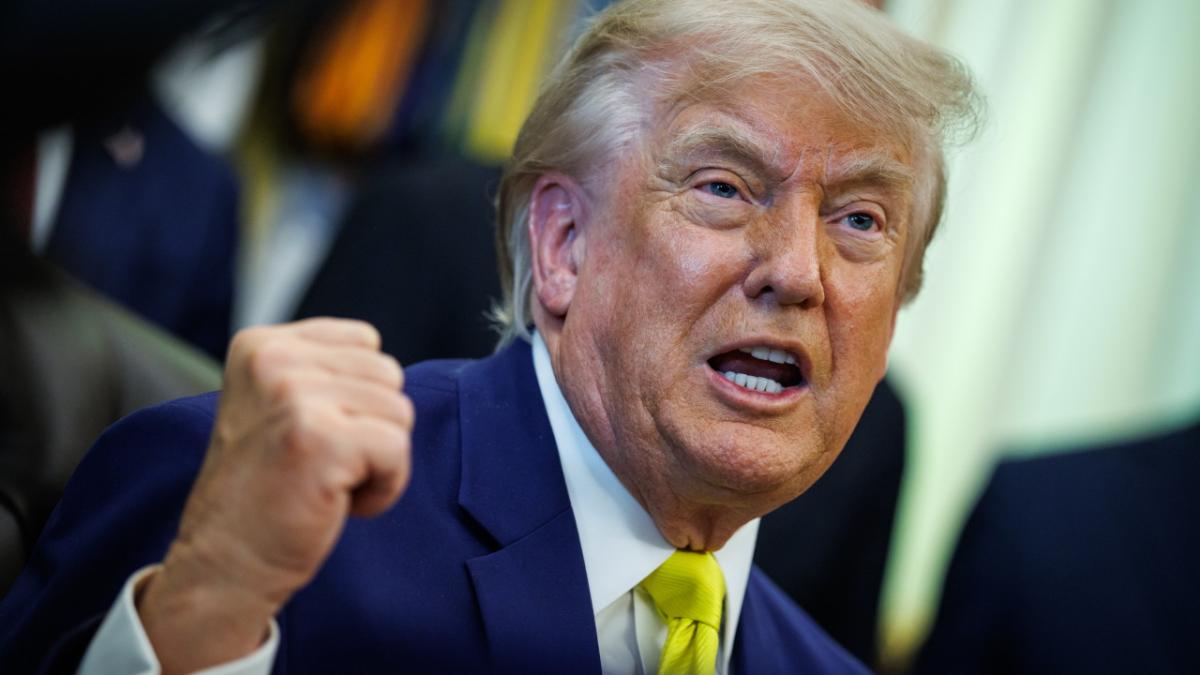 Donald Trump promite un dividend de 5.000 de dolari pentru fiecare cetățean dacă republicanii păstrează controlul Congresului